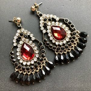 NWOT Statement Earrings